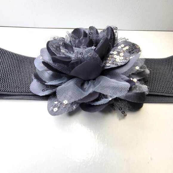 Large Grey Floral Glitter Belt Stretchy Womens Belt - Picture 3 of 9
